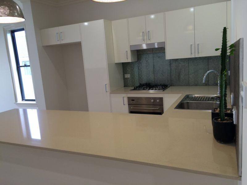 11 Barber St, Mayfield NSW 2304