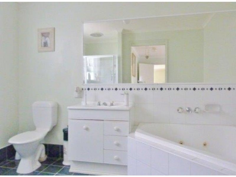 10 Bloodwood Court, Kawungan QLD 4655