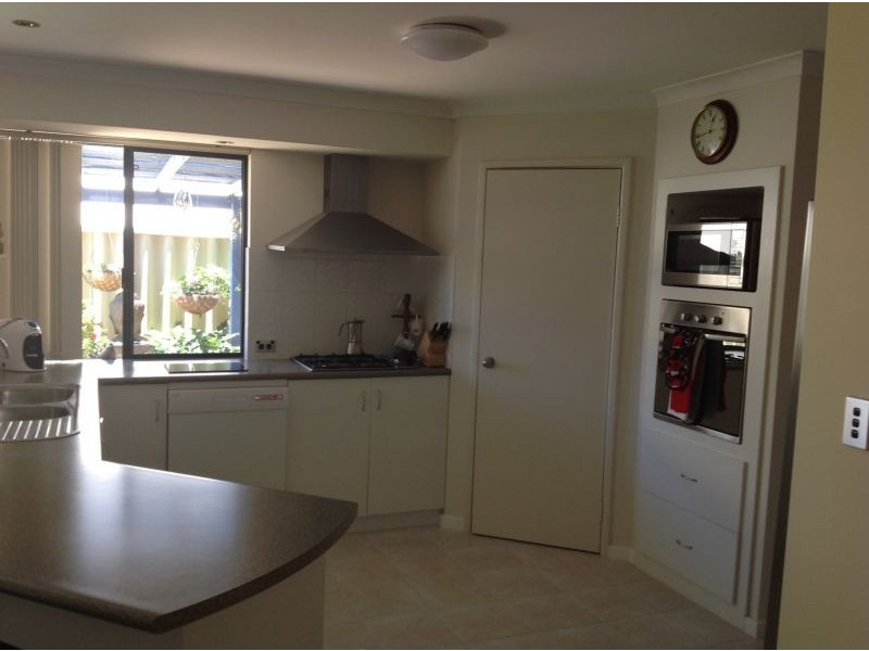 57 Kooljak Road, Broadwater WA 6280