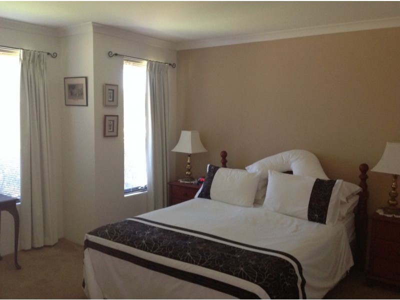 57 Kooljak Road, Broadwater WA 6280