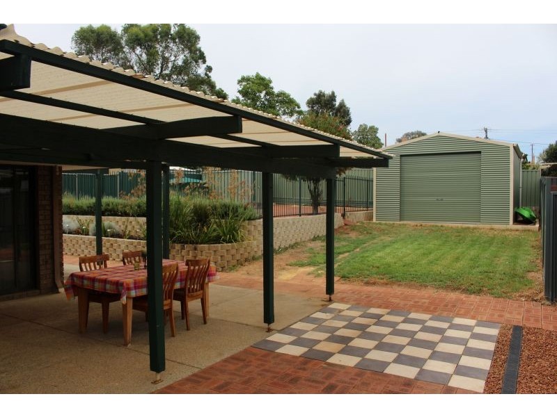 12 Baloo Place, Koongamia WA 6056