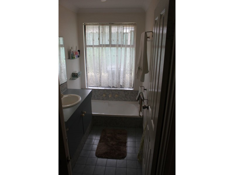 12 Baloo Place, Koongamia WA 6056