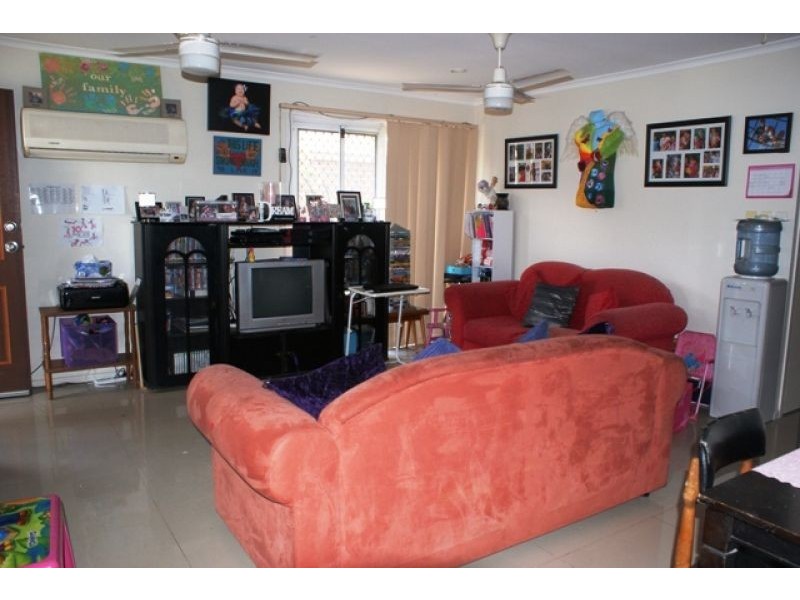 1 Bergomi Ct, Eagleby QLD 4207