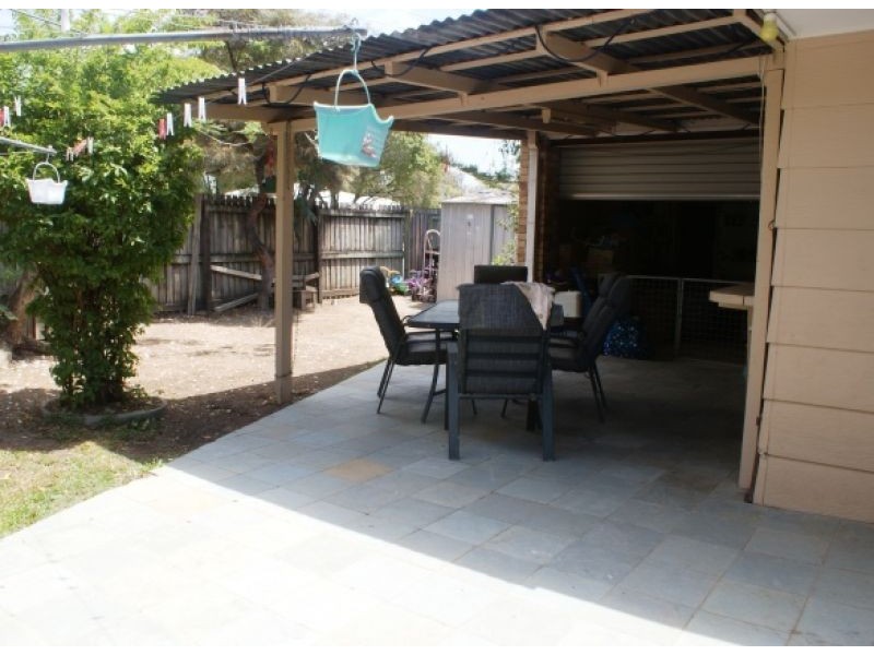 1 Bergomi Ct, Eagleby QLD 4207