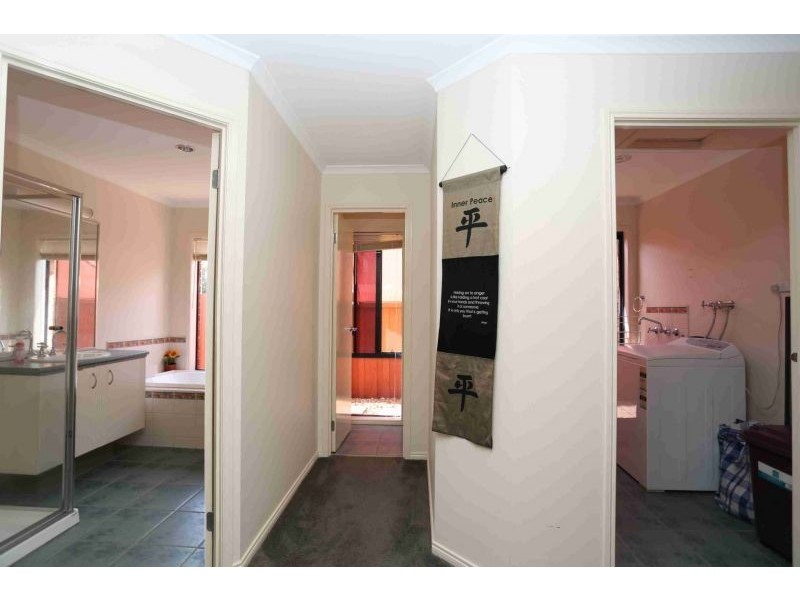 11 Adderley Court, Point Cook VIC 3030