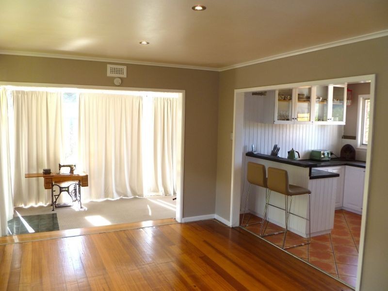 2 Valley Rd, Collinsvale TAS 7012