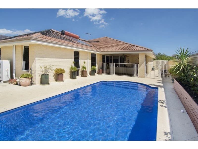 8 Daleford Way, Southern River WA 6110