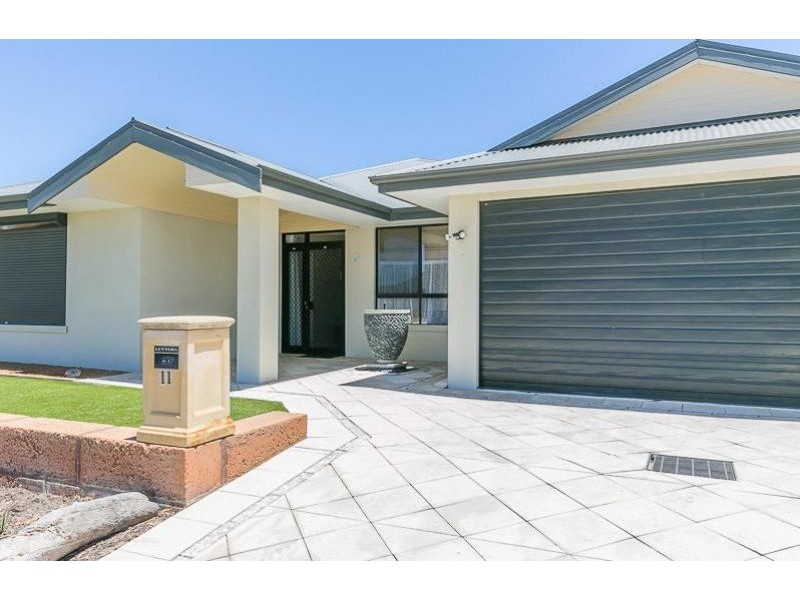 11 Peartree Terrace, Seville Grove WA 6112