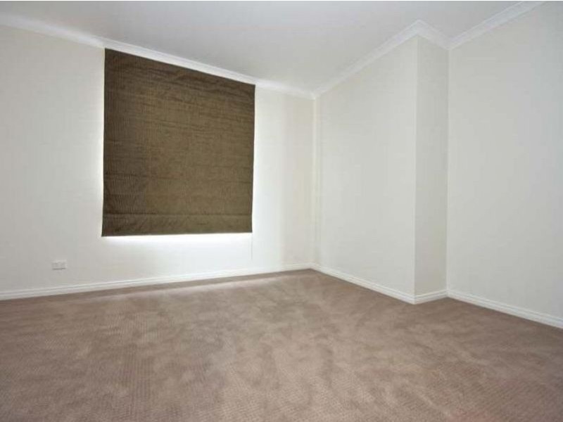 11 Peartree Terrace, Seville Grove WA 6112