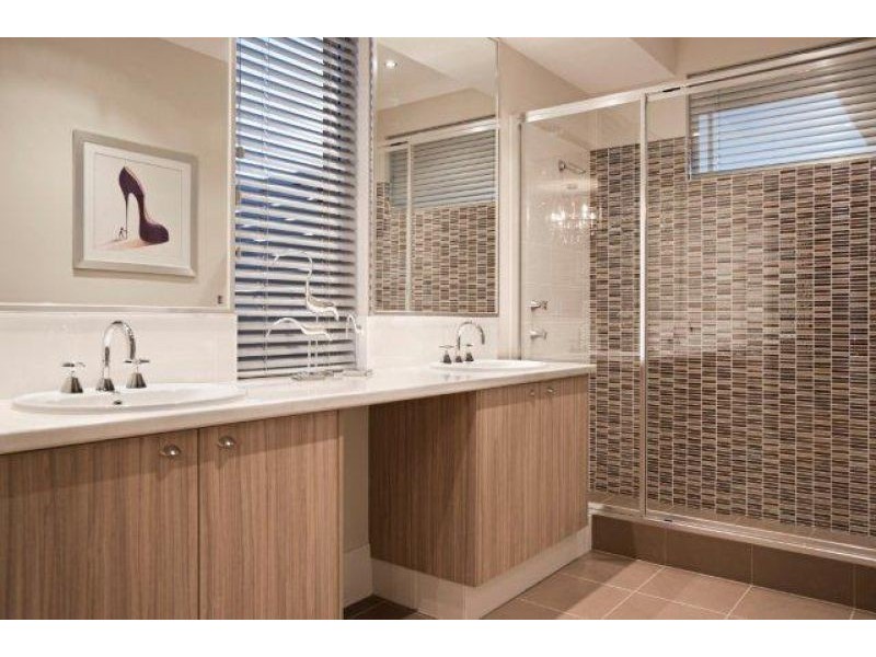 16 Newmarket Parade, Butler WA 6036