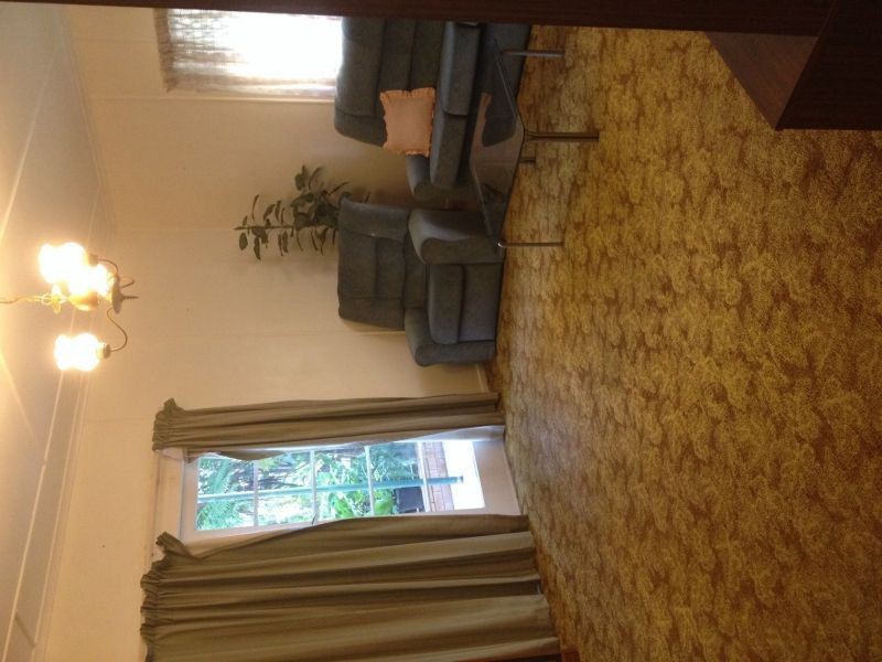 32 Lake Road, Slacks Creek QLD 4127