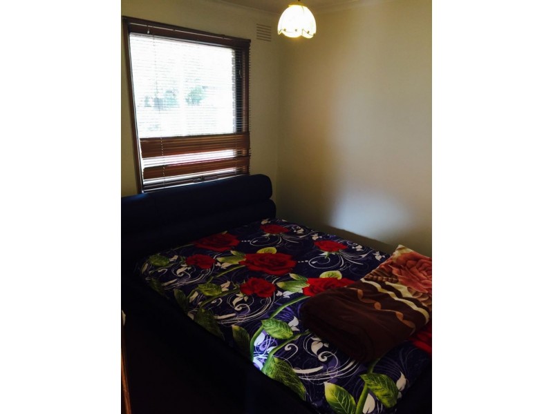 38 Lamont Crescent, Cranbourne VIC 3977