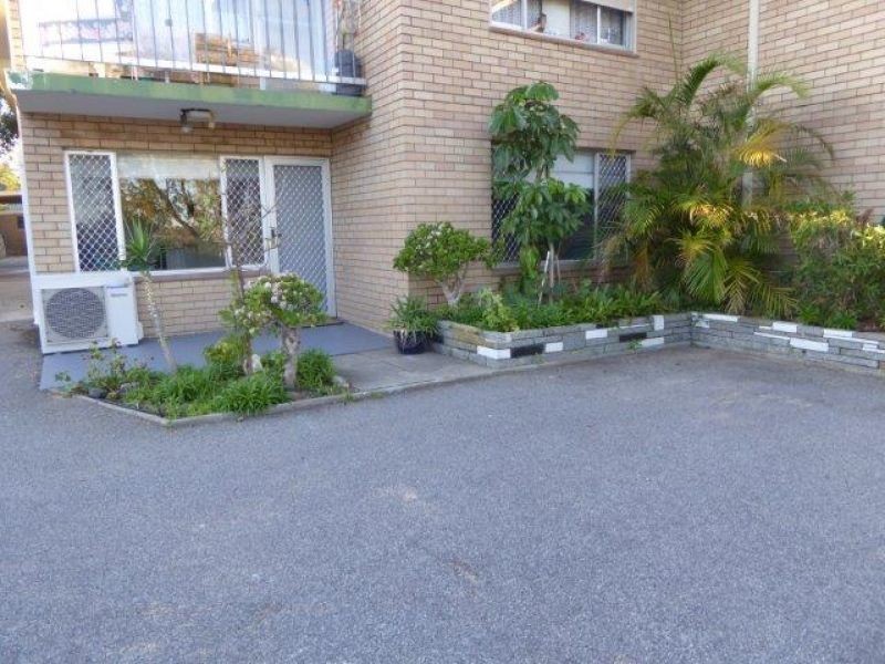 1/16 Edeline Street, Spearwood WA 6163