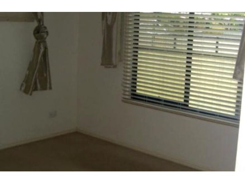 1/77 Beardmore Crescent, Dysart QLD 4745