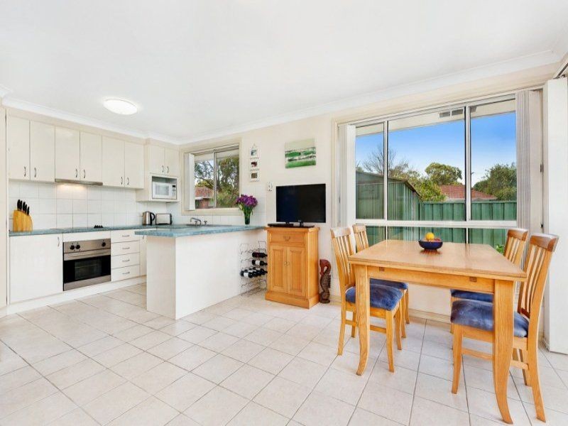 1/10 Grenville Avenue, Caringbah NSW 2229