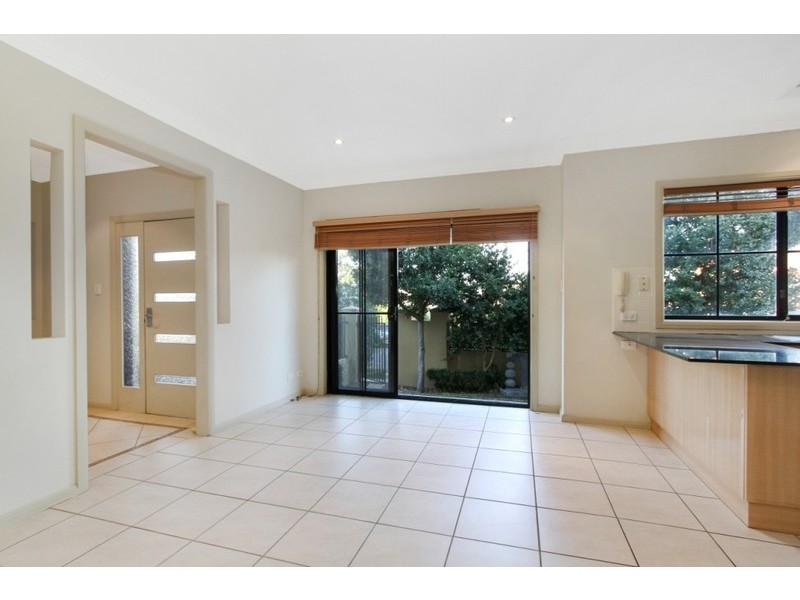 2/25 Jacaranda Road, Caringbah NSW 2229