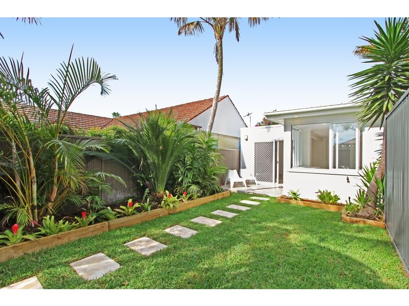 2a Grenville Ave, Caringbah NSW 2229