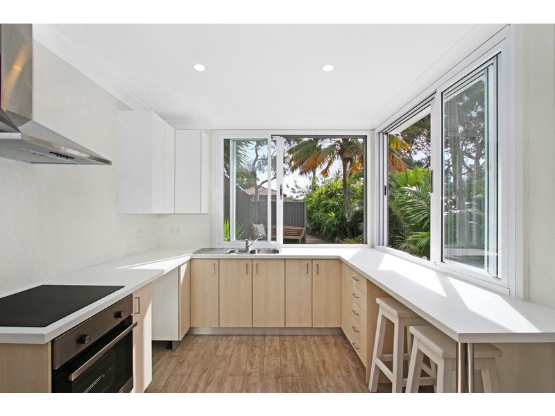 2a Grenville Ave, Caringbah NSW 2229