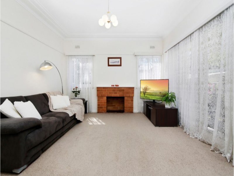 23 Vista Street, Caringbah NSW 2229