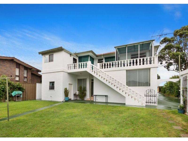 98 Port Hacking Road, Sylvania NSW 2224