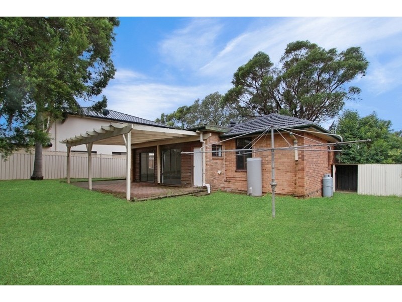 327 Taren Point Road, Caringbah NSW 2229