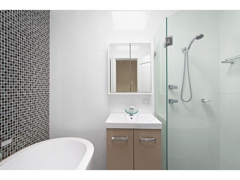 327 Taren Point Road, Caringbah NSW 2229