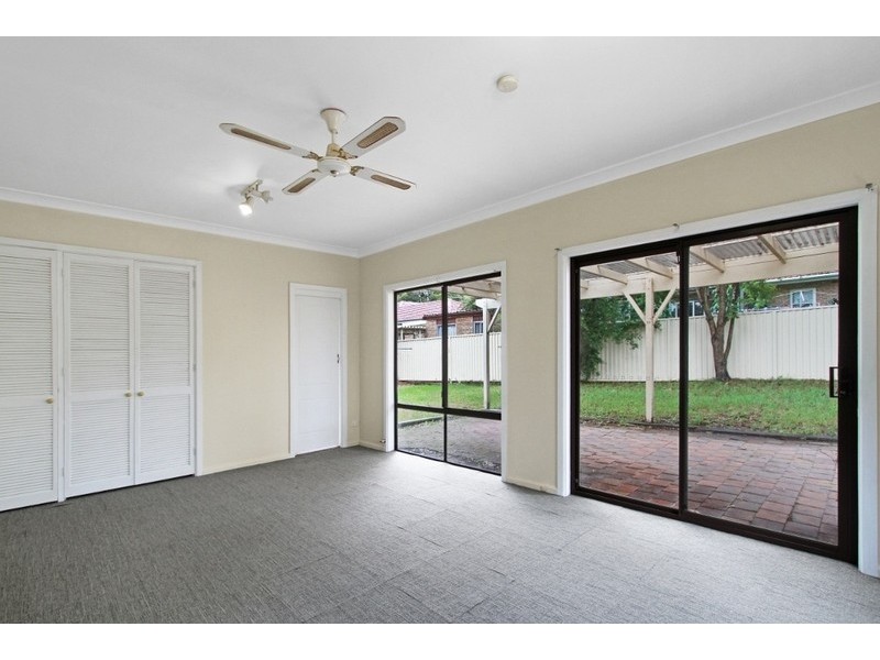 327 Taren Point Road, Caringbah NSW 2229