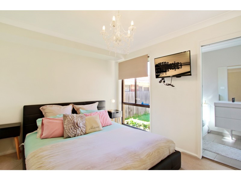 12 Arnold Place, Menai NSW 2234