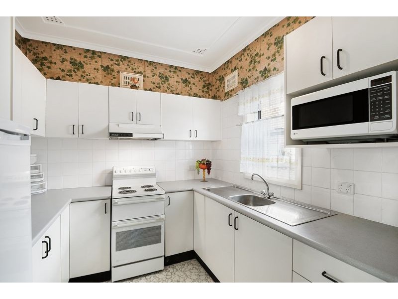 32 Chamberlain Avenue, Caringbah NSW 2229