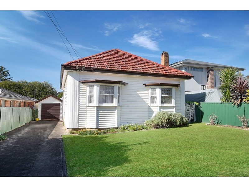 32 Chamberlain Avenue, Caringbah NSW 2229