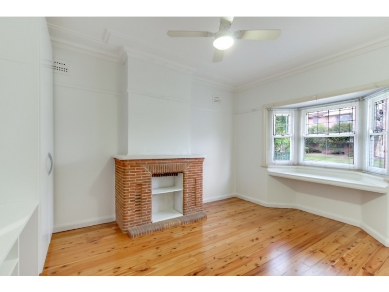 32 Chamberlain Avenue, Caringbah NSW 2229