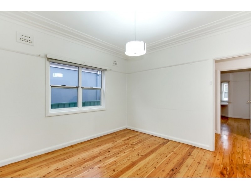 32 Chamberlain Avenue, Caringbah NSW 2229