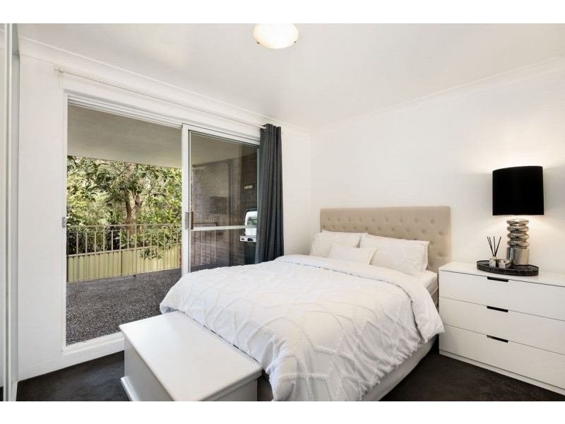 2/2 Railway Crescent, Jannali NSW 2226