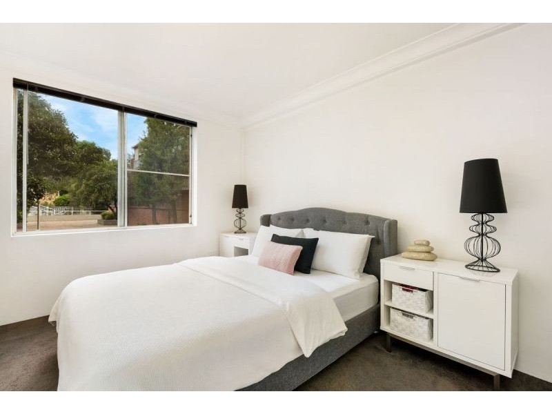 2/2 Railway Crescent, Jannali NSW 2226