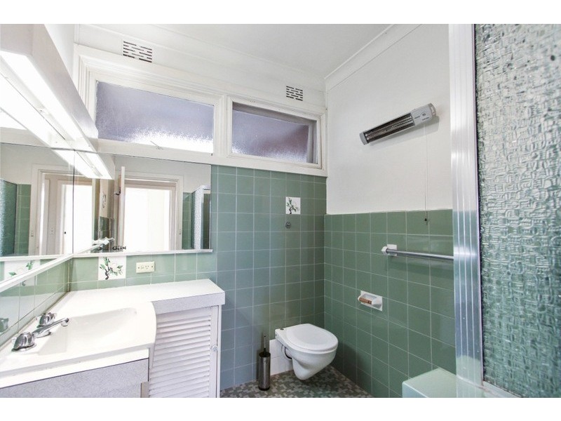 184 The Boulevarde, Miranda NSW 2228