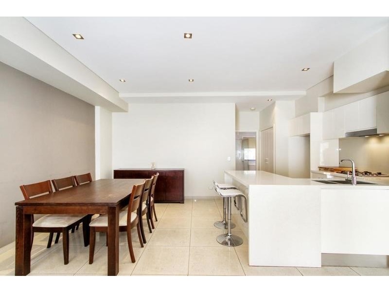 2/21 High Street, Caringbah NSW 2229