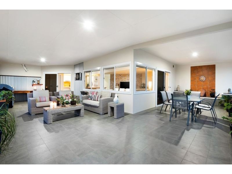 21 Hudson Avenue, Balgownie NSW 2519