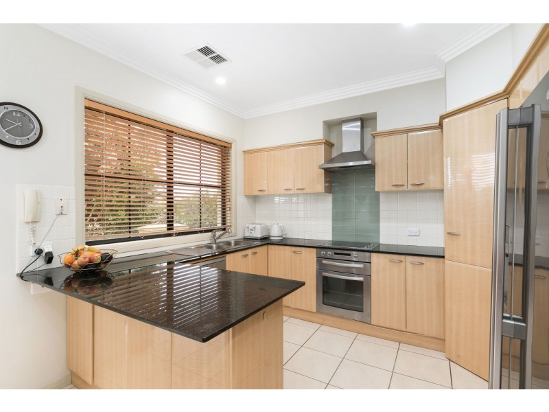 2/25-27 Jacaranda Road, Caringbah NSW 2229