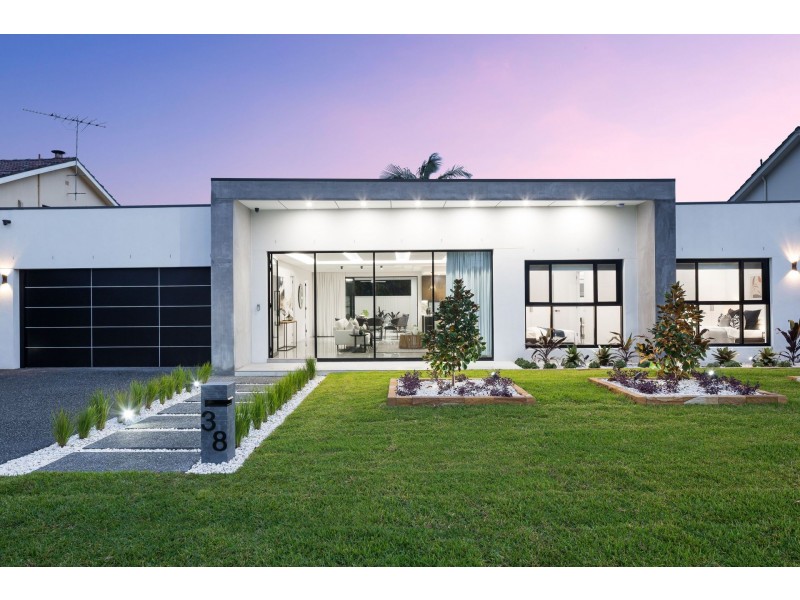 38 Hawkesbury Esplanade, Sylvania Waters NSW 2224