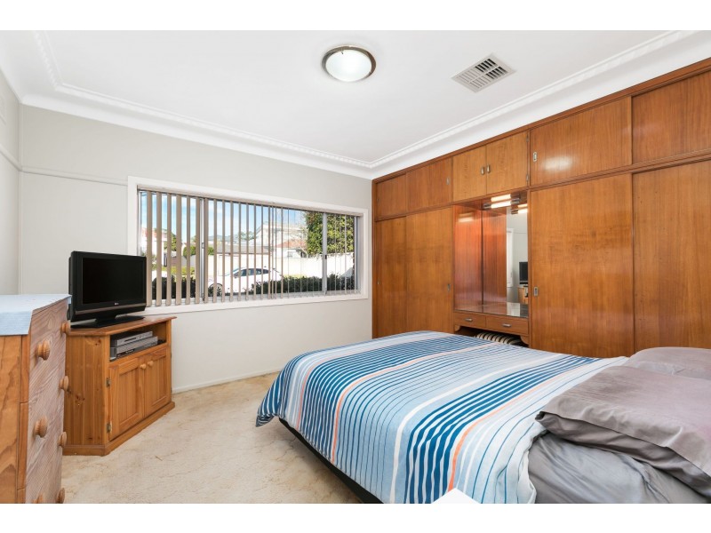 53 Raleigh Avenue, Caringbah NSW 2229