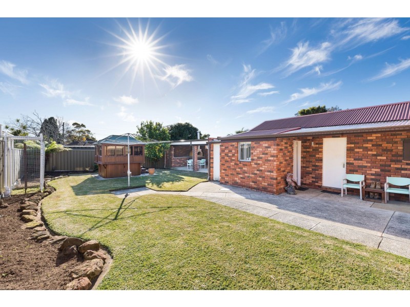 53 Raleigh Avenue, Caringbah NSW 2229