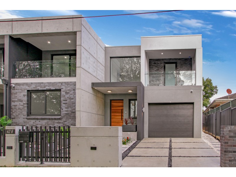 42b Methuen Parade, Riverwood NSW 2210