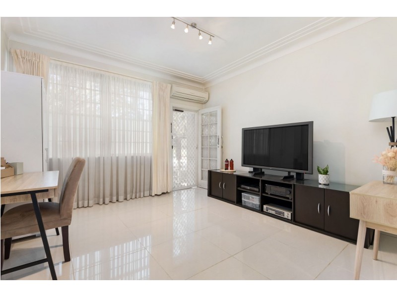 1 Gannons Road, Caringbah NSW 2229