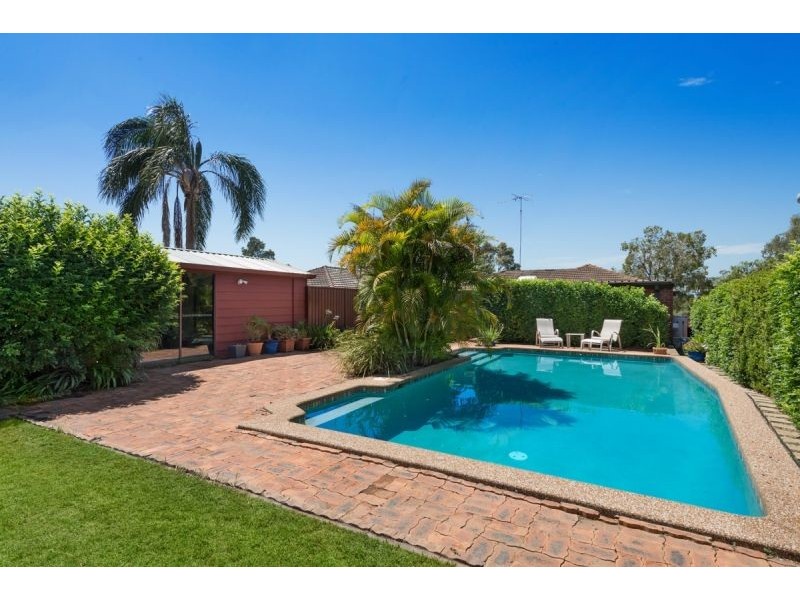 15 Ruby Road, Gymea NSW 2227