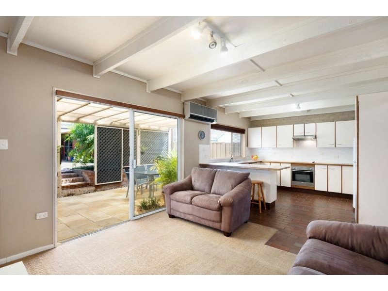 15 Ruby Road, Gymea NSW 2227