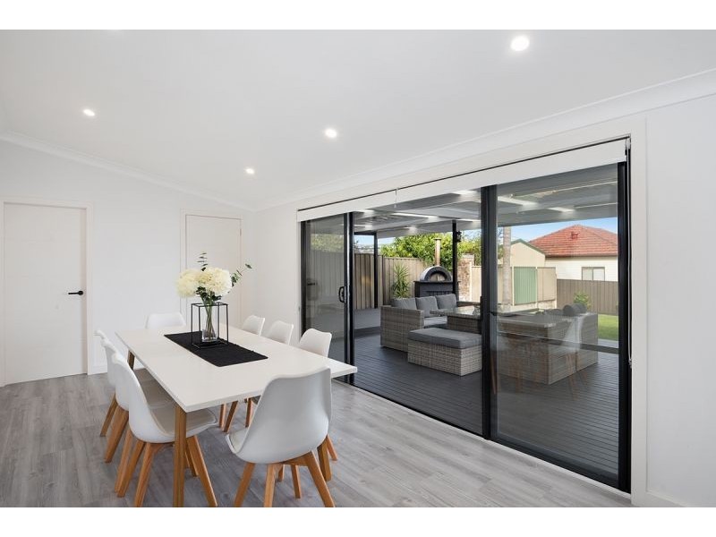 218 Cooriengah Heights Road, Engadine NSW 2233