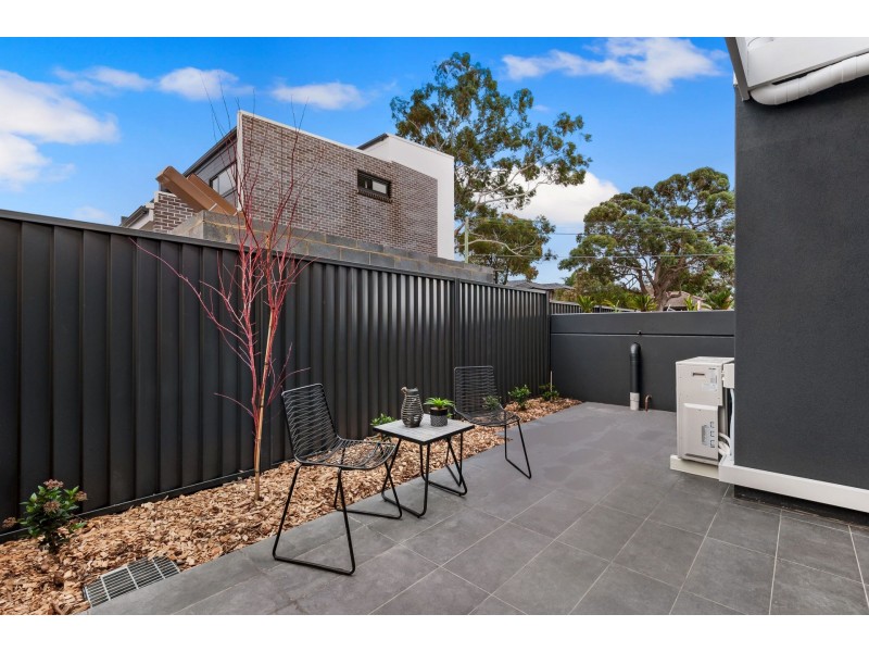 4/10 Durbar Avenue, Kirrawee NSW 2232