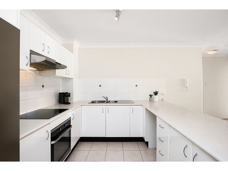 1/104 Glencoe Street, Sutherland NSW 2232