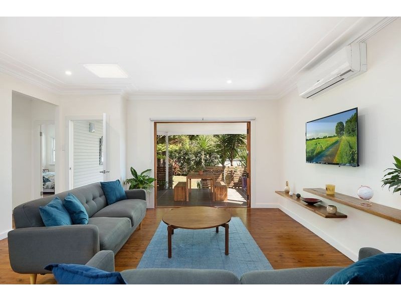 12 Kitchener Street, Caringbah NSW 2229