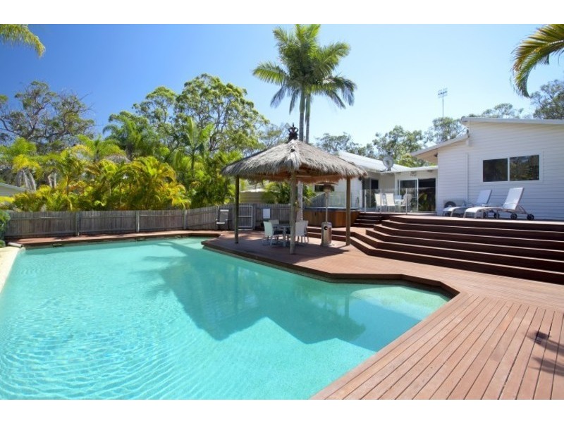 354 Lake Cooroibah Road, Cooroibah QLD 4565